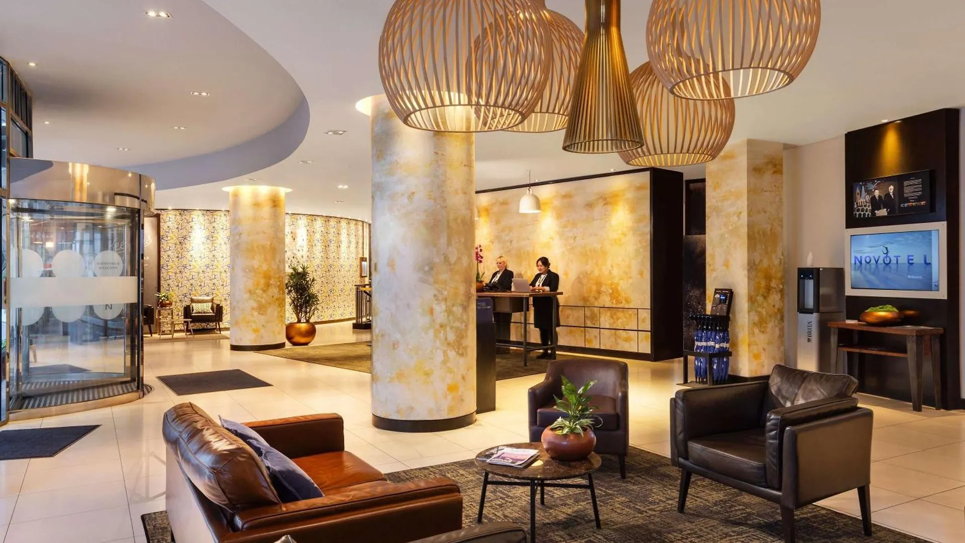 Novotel London Tower Bridge מלון